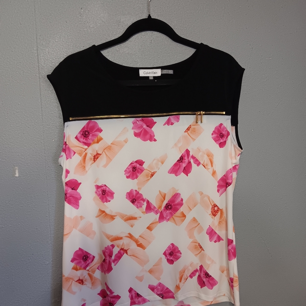 Calvin Klein Women's Size XL Sleeveless Floral Dress Shirt